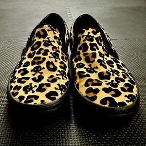 Vans women 10. Cheetah print with skulls.